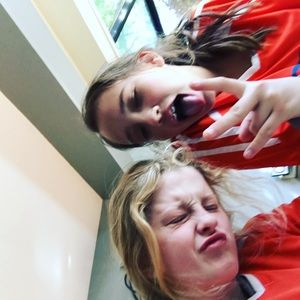 Meet your Posher, Ella