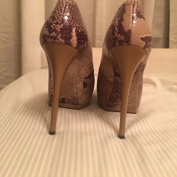 Platform heels - Picture 3 of 4