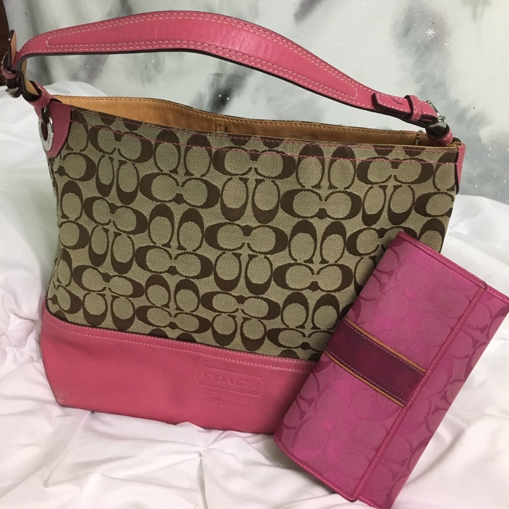 Coach purse and wallet 