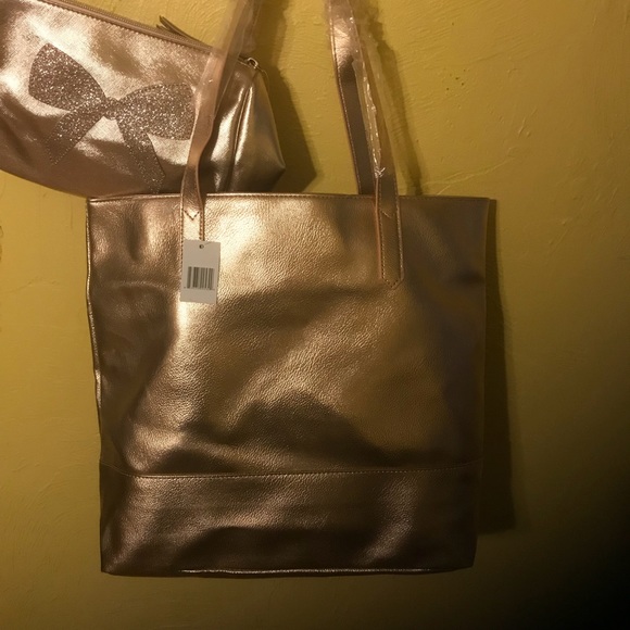 👜BLOOMINGDALES TOTE & POUCH - Picture 2 of 6