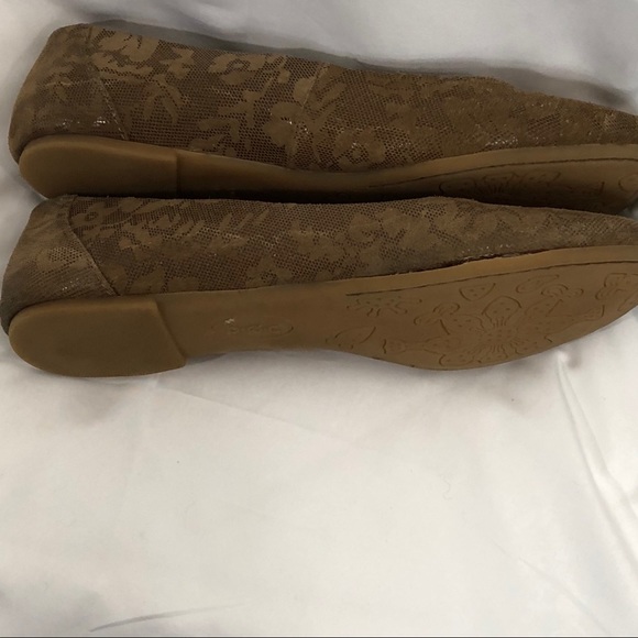 b.o.c. Lace Flats in Tan Size 8.5 - Picture 5 of 8