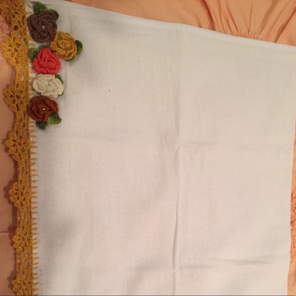 Dish cloth with crochet decor
