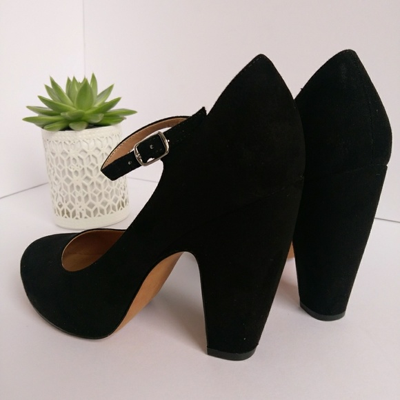 CROWN VINTAGE Shoes - CROWN VINTAGE  Tess Platform Pump