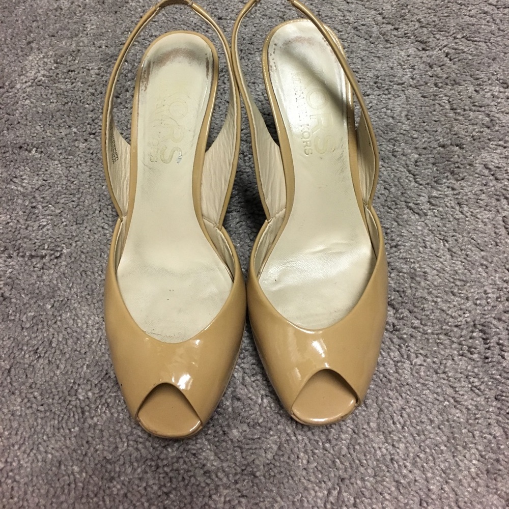 Michael kors nude wedge size 7.5