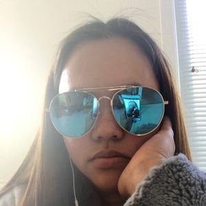 Meet your Posher, Franehlee