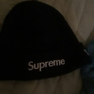 Supreme "New Era" Beanie Black