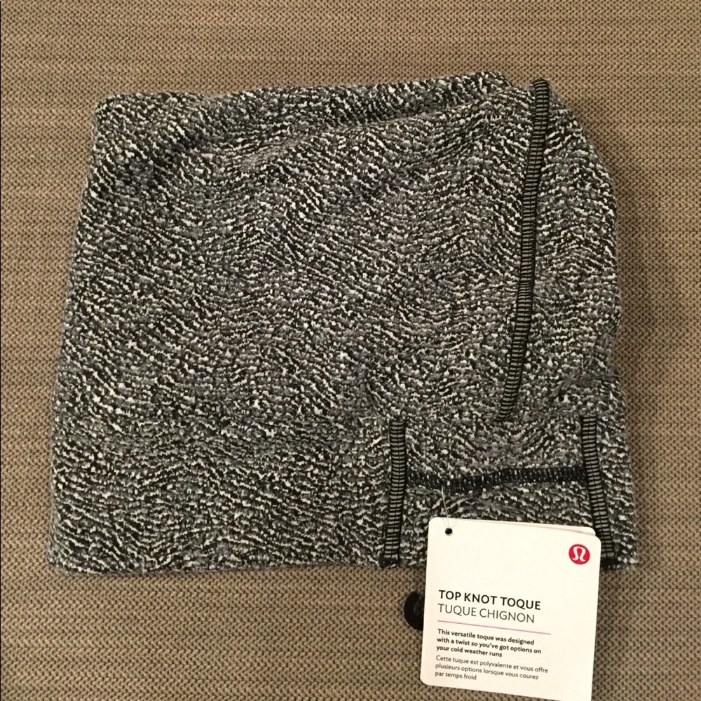 NWT! Lululemon Top Knot Toque.