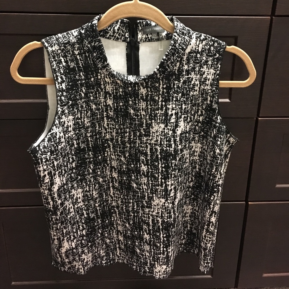 Vince Camuto crop tank top