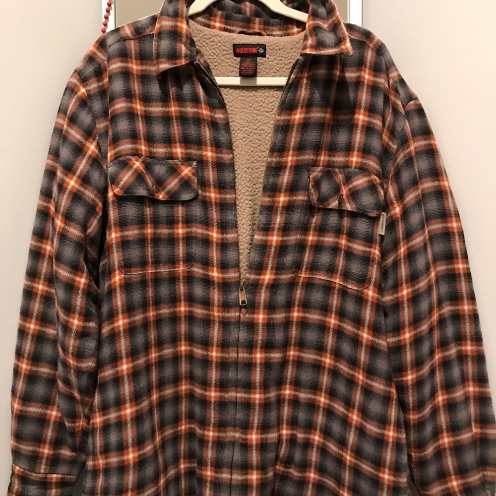 MENS WOLVERINE FLANEL JACKET!!