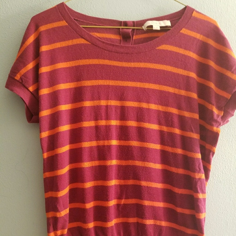 ❣Ann Taylor LOFT❣ button back sweater