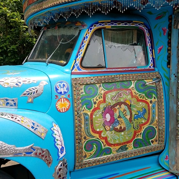 Meet your Posher, Deb - Picture 1 of 1