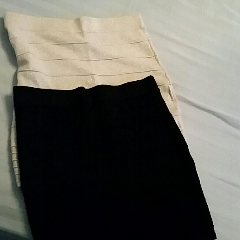 Two mini skirts - Picture 2 of 4