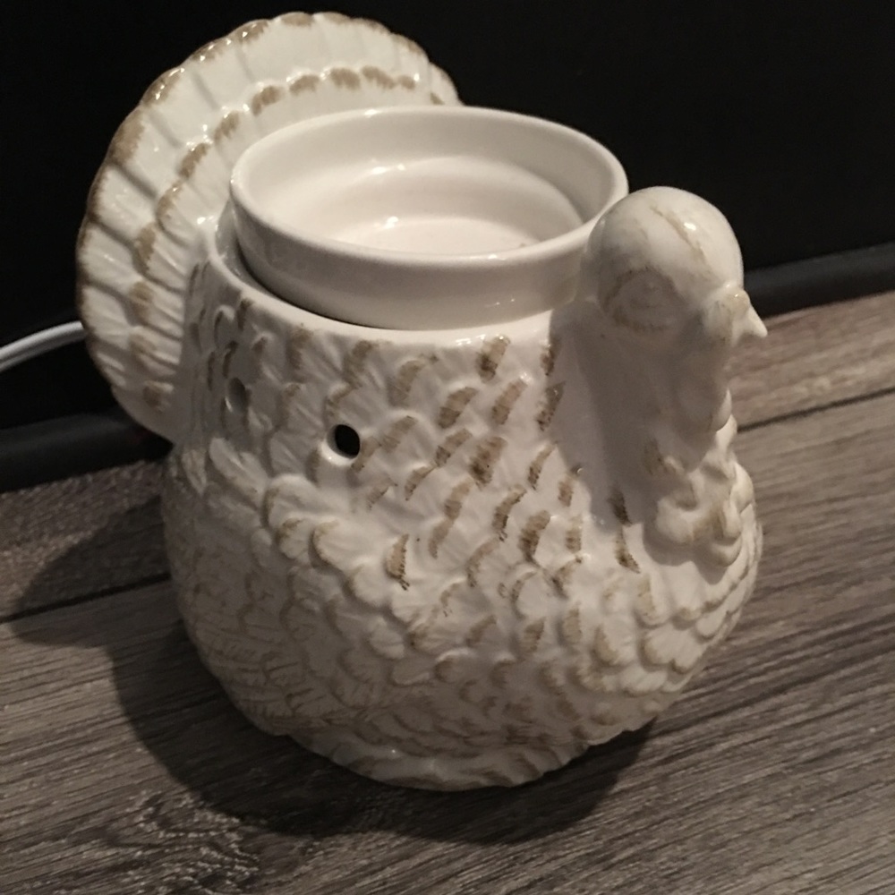 Tom the turkey scentsy warmer