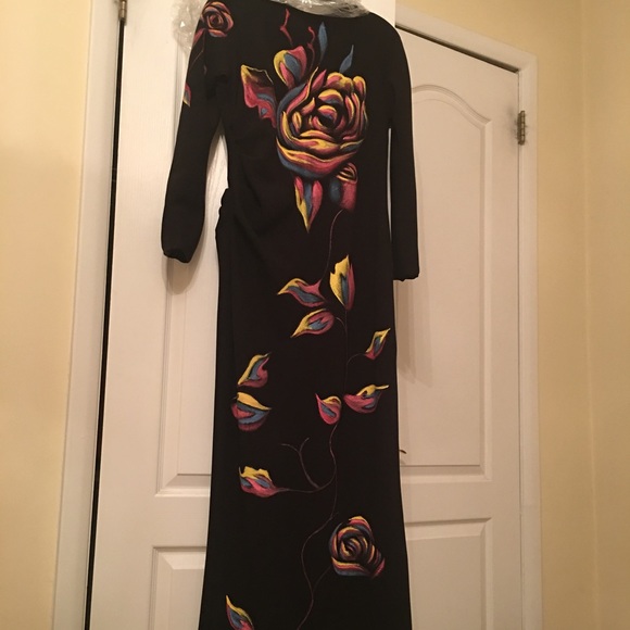 Gown - Picture 2 of 5