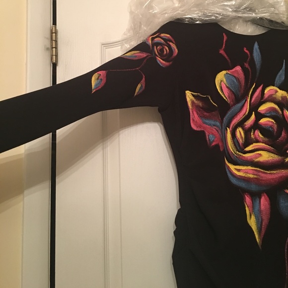 Gown - Picture 4 of 5