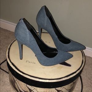 Guess Jeans Pump
