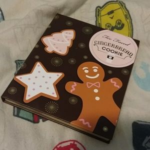 Gingerbread cookie