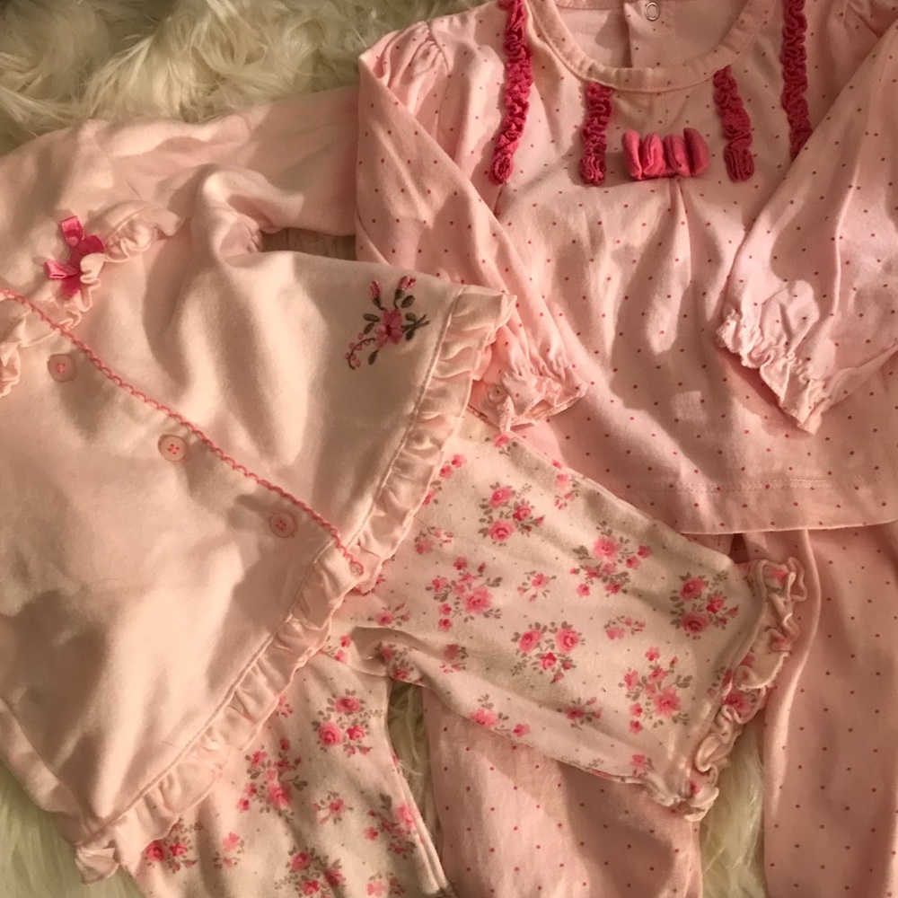 2 baby girls sets- 5 pieces 3-6mo