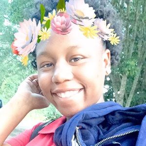 Meet your Posher, Candis