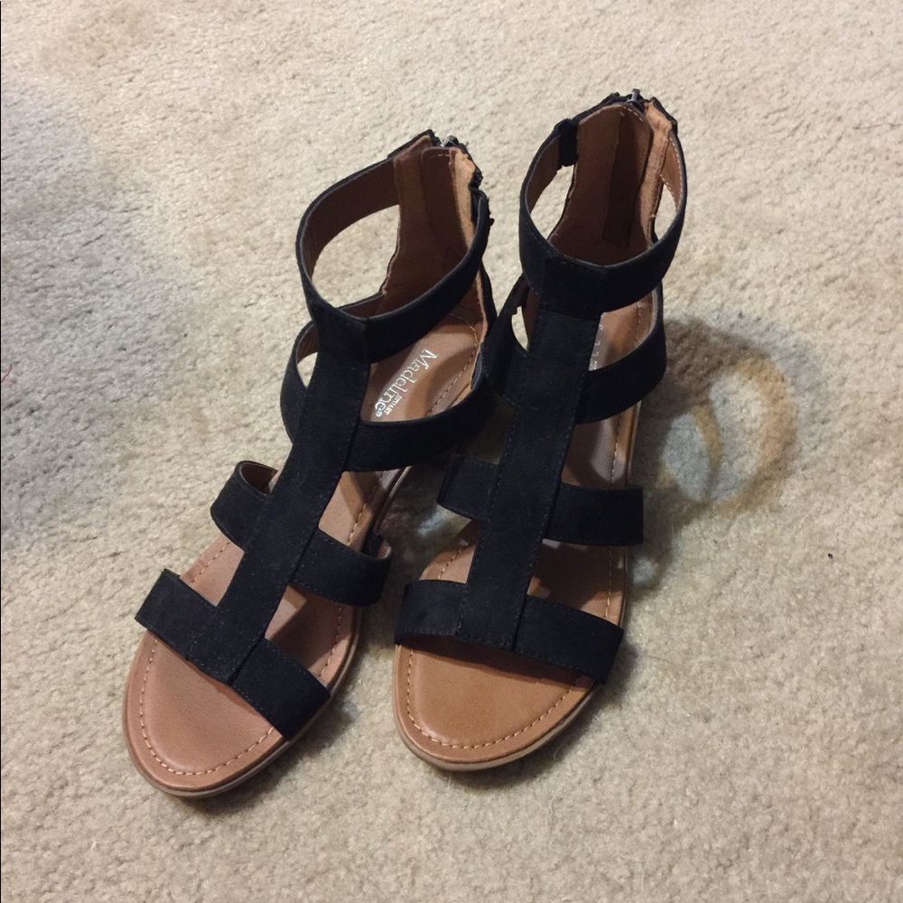 Stuart Madeline roman Sandals