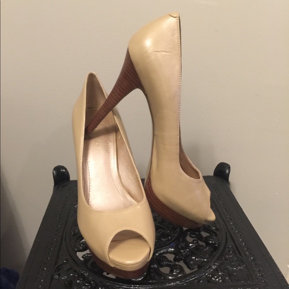 BCBGeneration Shoes - BCBGeneration nude peep toe pumps