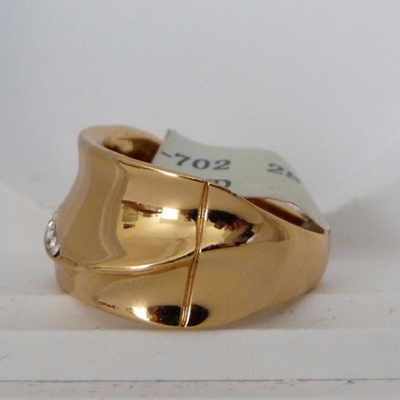 ELEGANT DESIGNER RING - Picture 3 of 5