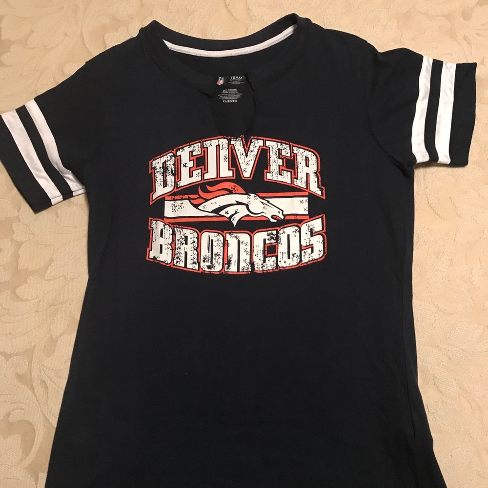 Denver Broncos XL t-shirt