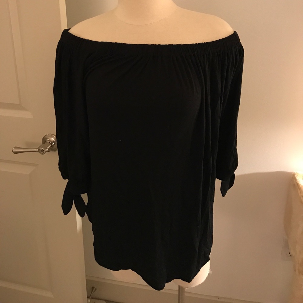 EUC Black off the shoulder blouse