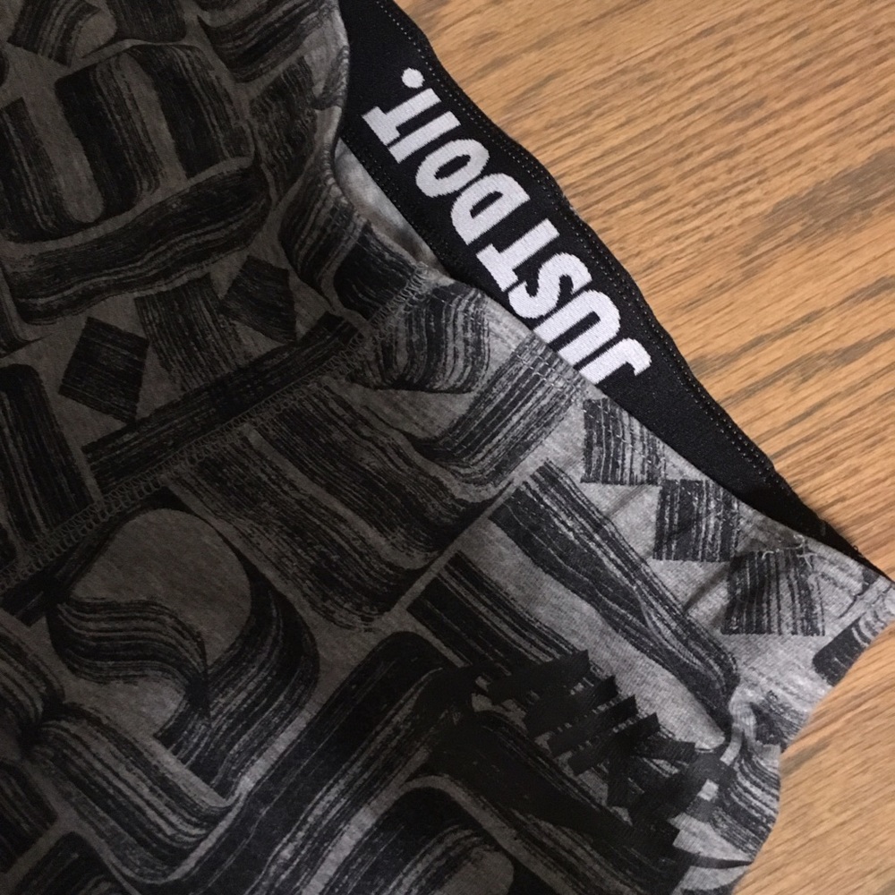 Nike pants! - Picture 3 of 4
