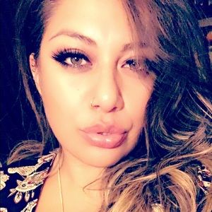 Meet your Posher, Natalie