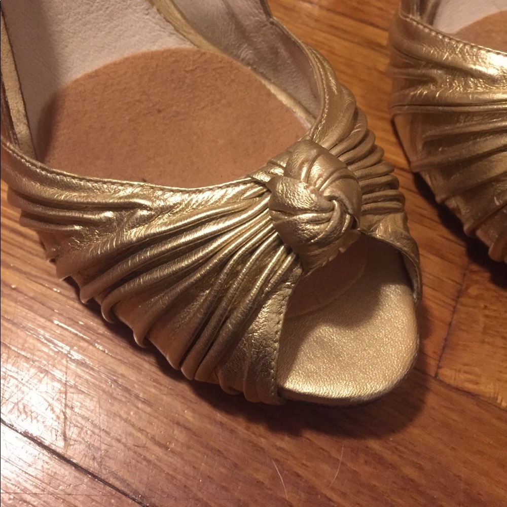 Open toed pumps - Picture 7 of 8