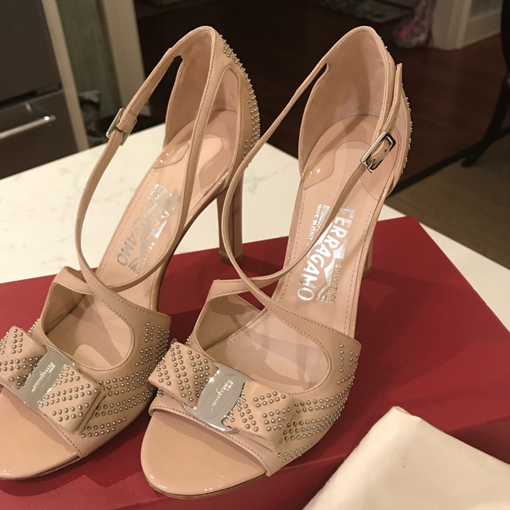 Salvatore Ferragamo Gabrielles New Bisque Lamb