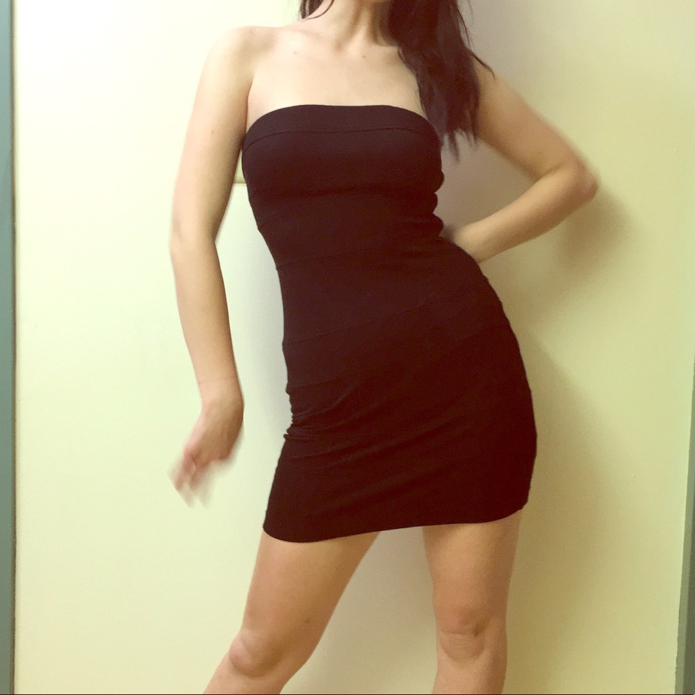 Twenty One Short Black Strapless Mini Dress, Small