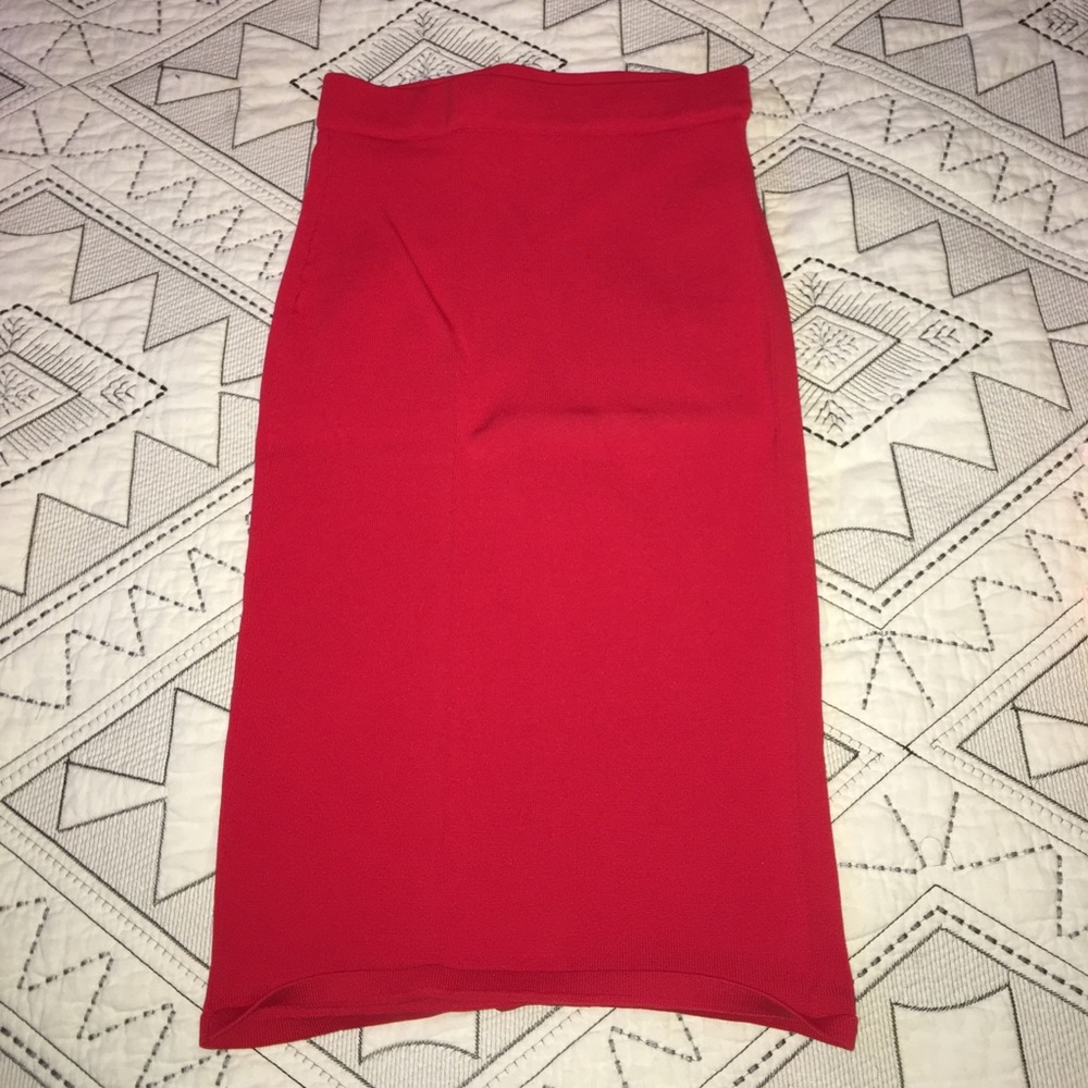 red pencil skirt