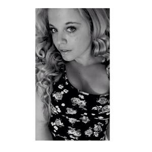 Meet your Posher, Deanna