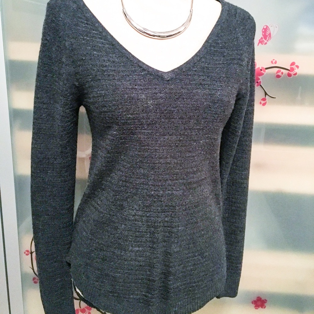 Sweet Romeo Gray Acrylic V-Neck Sweater