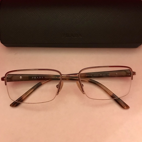 Prada glasses with designer case - Picture 4 of 8
