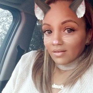 Meet your Posher, Jasmin