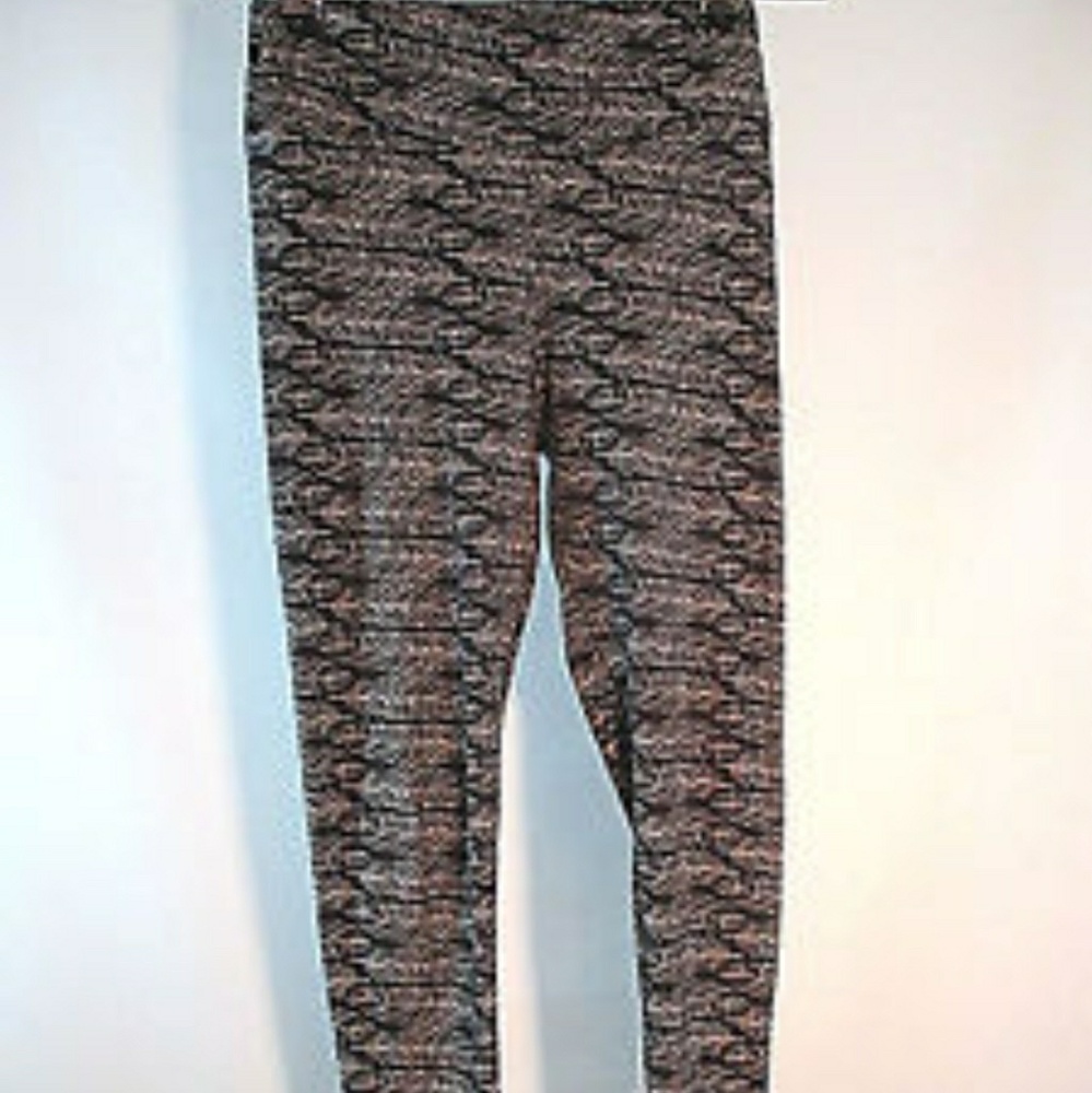 🖤 Lularoe Black and White Feather OS