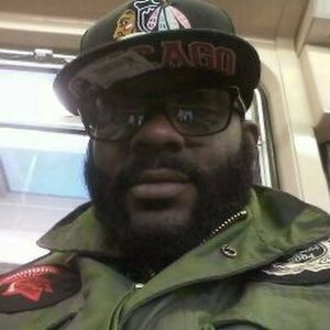 Meet your Posher, Perry