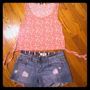 Pink tank top with ties & Forever 21 shorts
