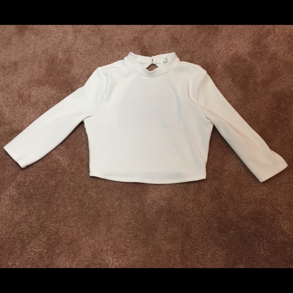 🌹forever 21 white crop top!!