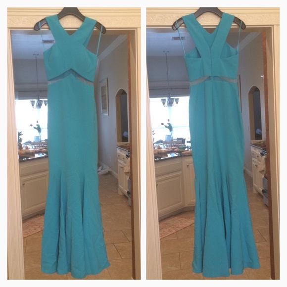 Turquoise gown - Picture 3 of 7