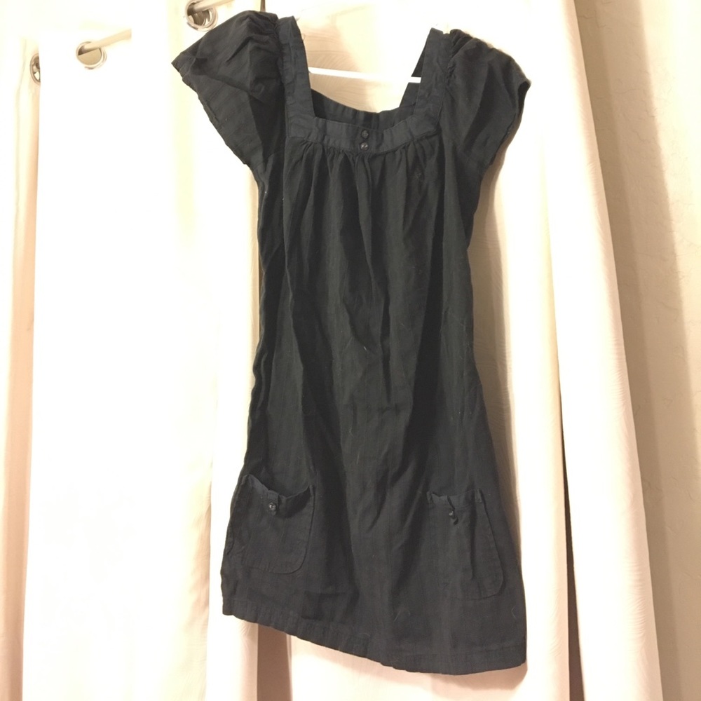 Little black Roxy dress!