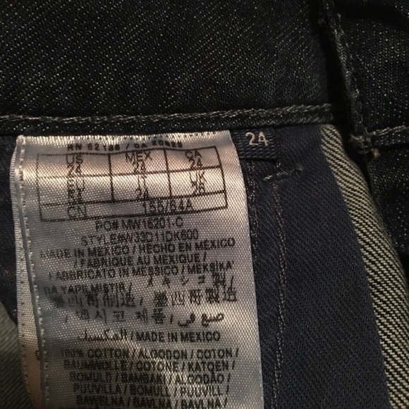 Guess Jean Shorts with Rhinestone - Picture 6 of 6