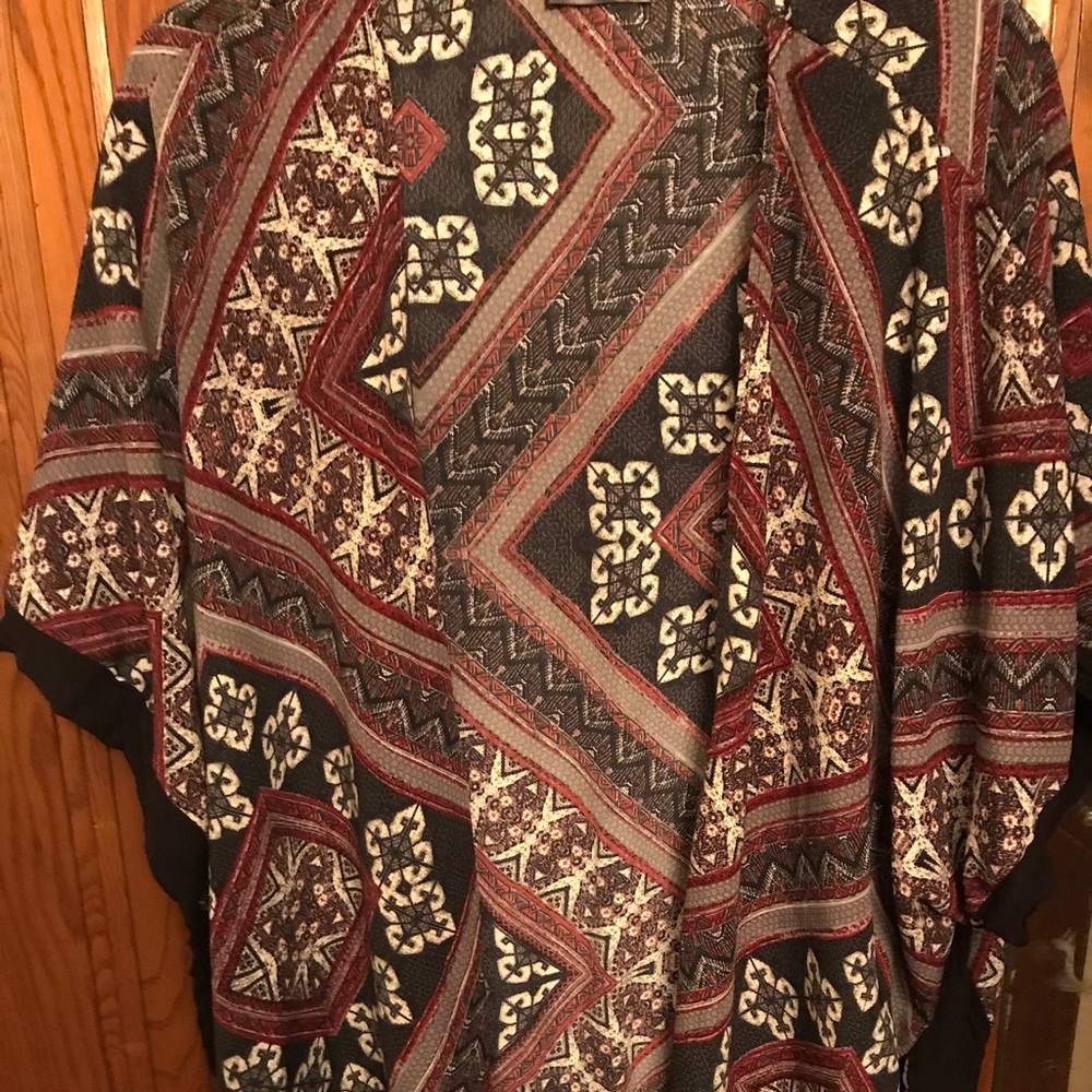 Shawl - Picture 2 of 3