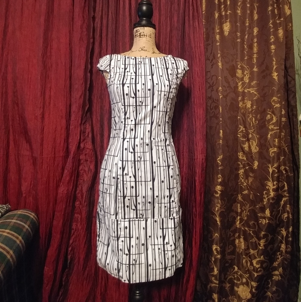 Tex by Max Azria cap Sleeve Dress