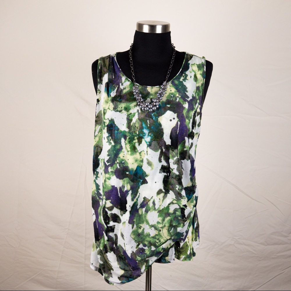 Vera Wang Gorgeous Green Top