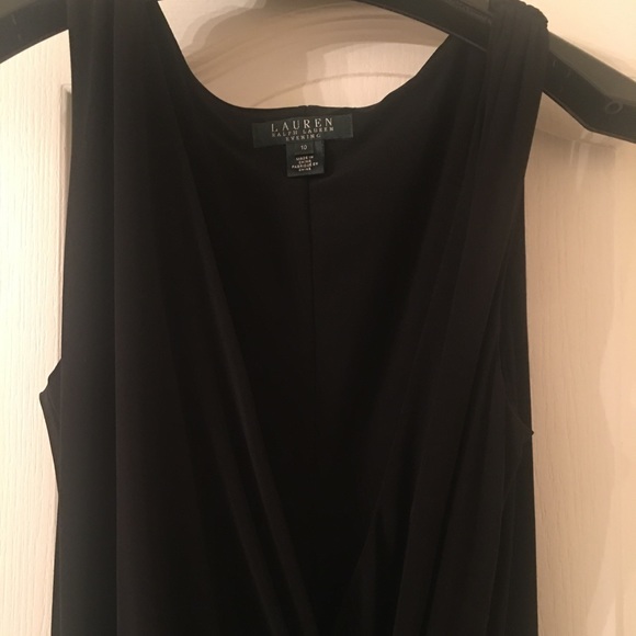 Gown - Picture 4 of 6