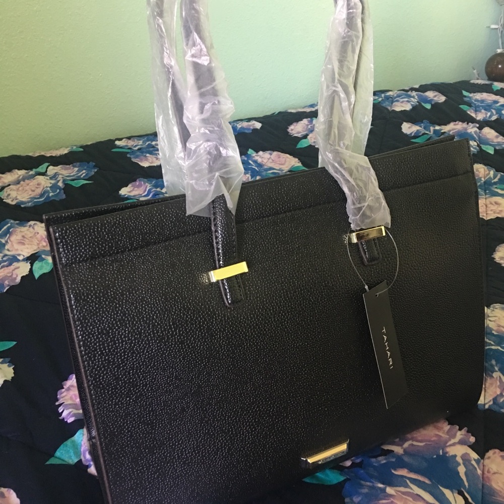 Black purse- tahari